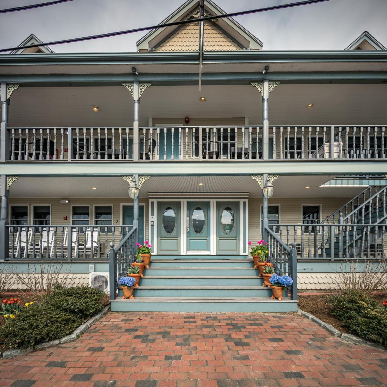 Dockside Inn Vineyard Haven Exterior foto